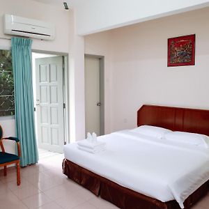 Habitación Estándar con Cama Queen